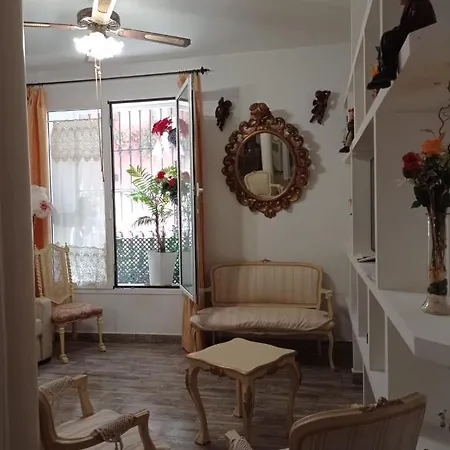 Apartment Center Flat